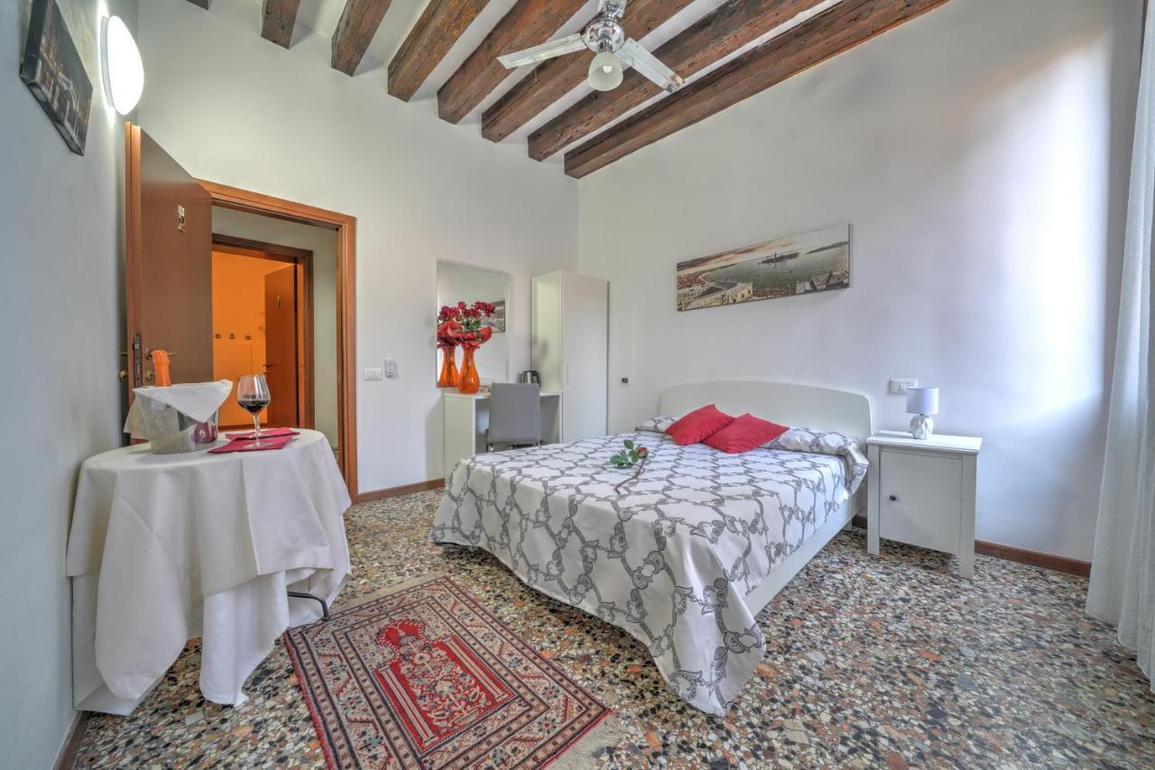 Residenza Briati Hotel Venesia Bagian luar foto