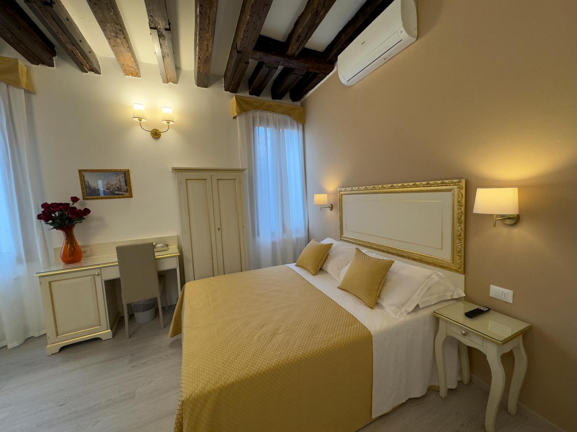 Residenza Briati Hotel Venesia Bagian luar foto